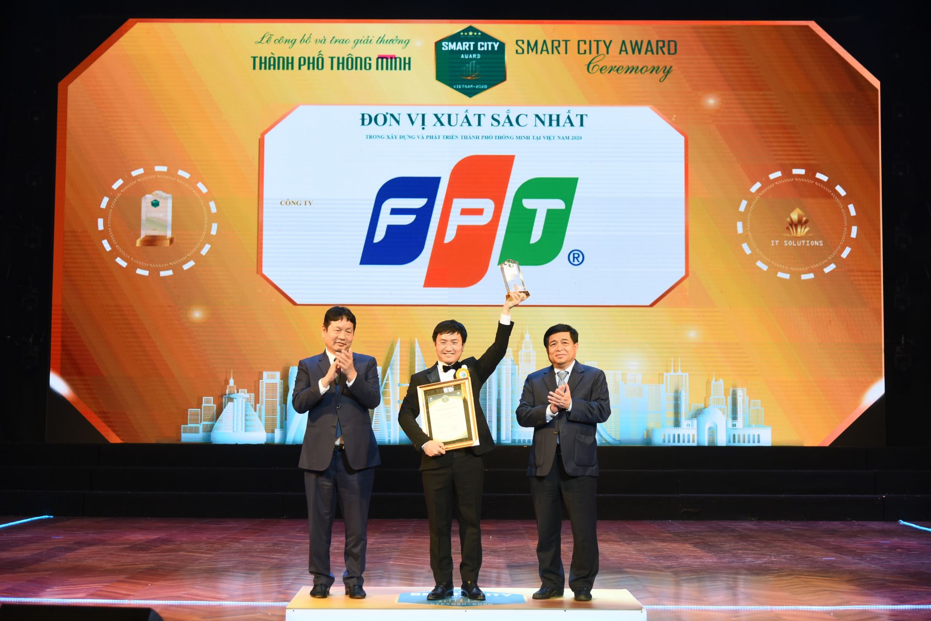 FPT IS thắng lớn với 9 Giải thưởng Thành phố thông minh năm 2020